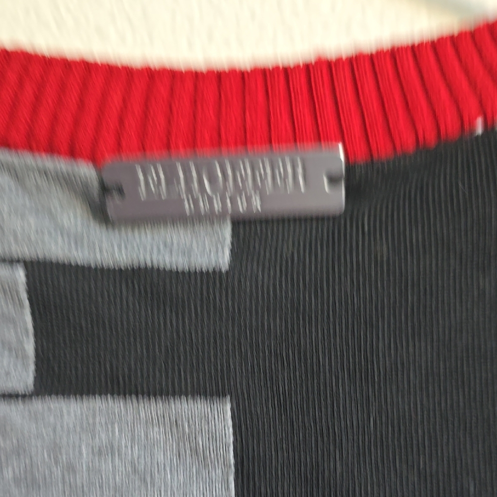 Black and Gray Crop Top - Picture 7 of 9